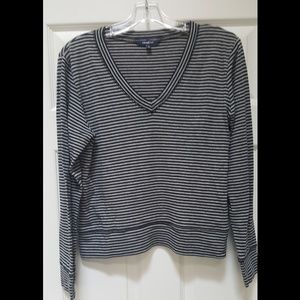 Casual Club V neck long sleeve top